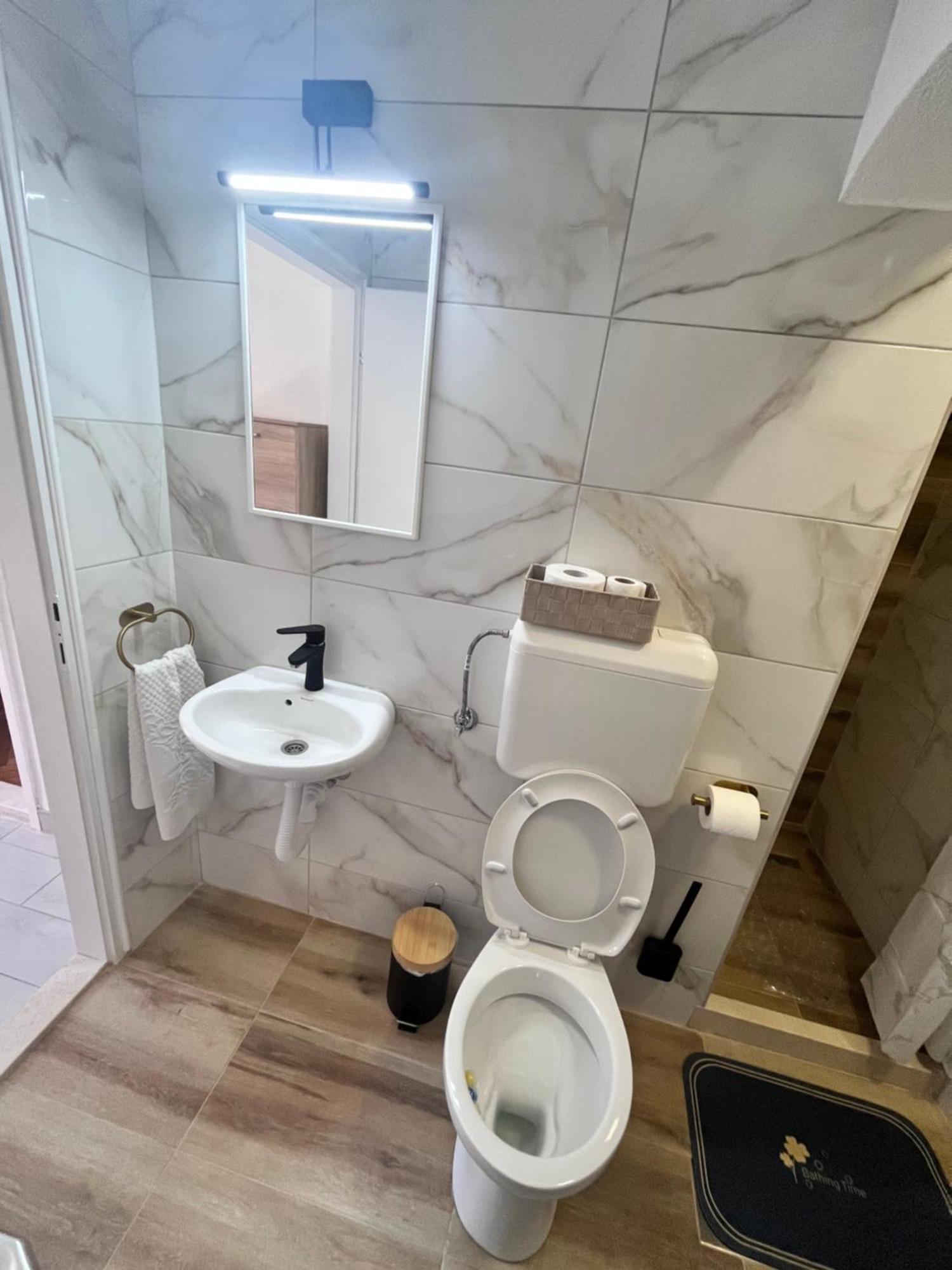 Apartman Mim 特雷比涅 外观 照片